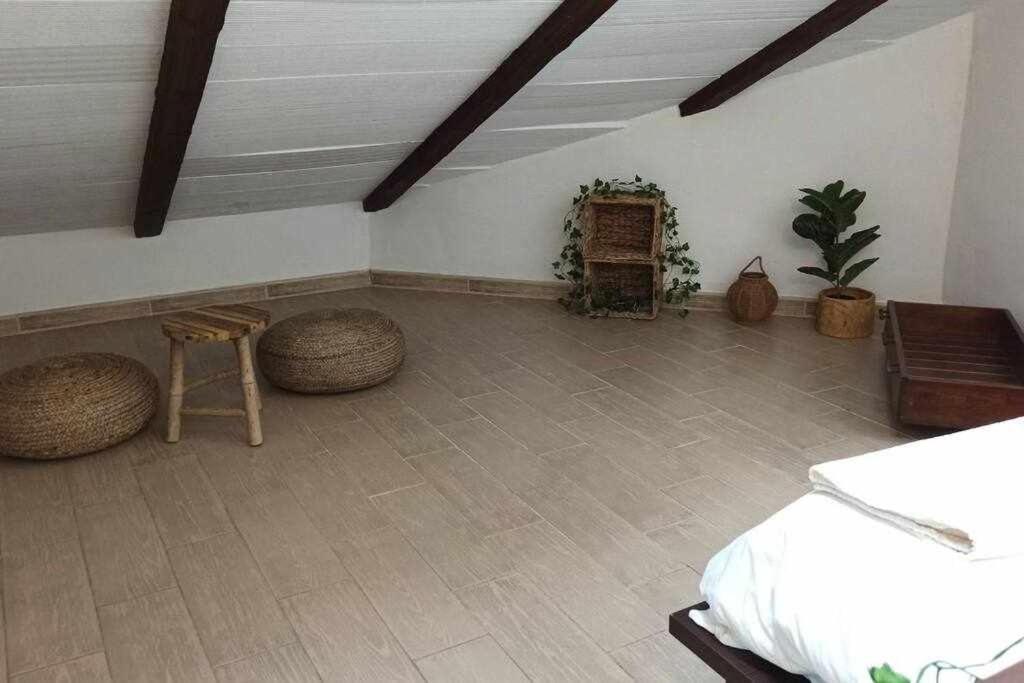 La Pequena Escalera Mezquita Catedral Apartment Cordoba Ngoại thất bức ảnh