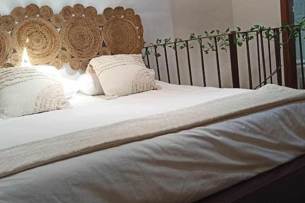 La Pequena Escalera Mezquita Catedral Apartment Cordoba Ngoại thất bức ảnh
